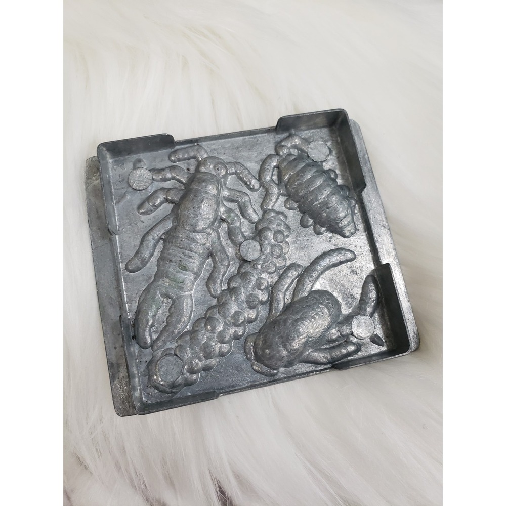Vintage 2000 Toymax CREEPY CRAWLERS Bugs Worm Roach Metal Mold 13-2 Replacement